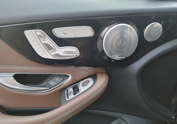 Mercedes-Benz Klasa C cena 127999 przebieg: 66000, rok produkcji 2018 z Pruszków małe 121